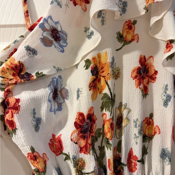 Floral Romper with Ruffles - Picture 4 of 11